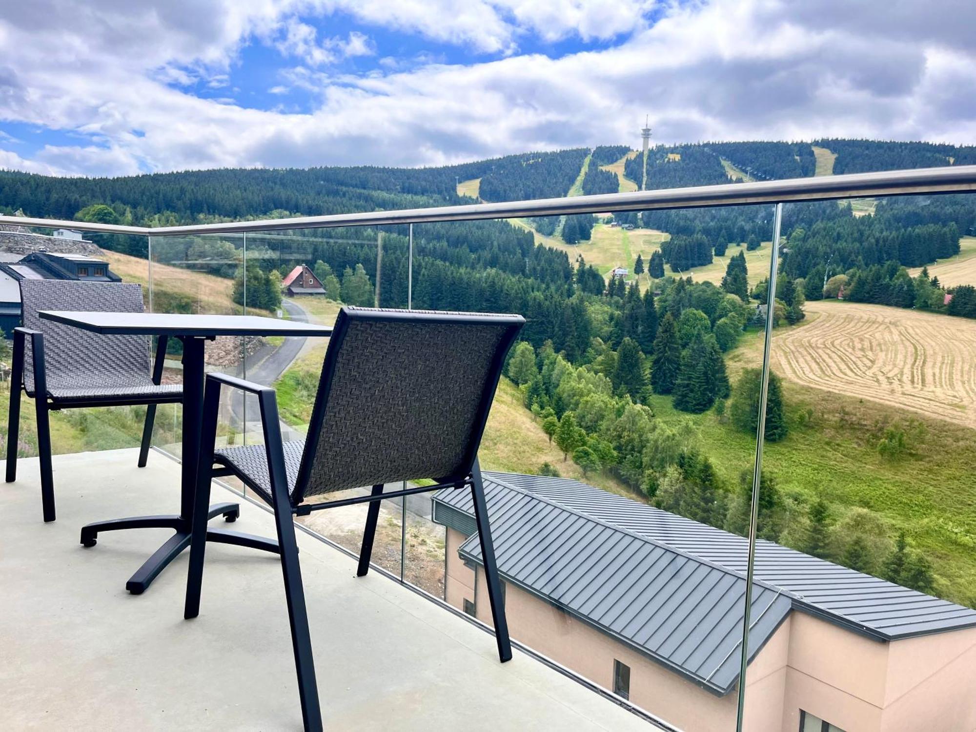 Apartmany Vista Klinovec Loučná pod Klínovcem Bagian luar foto