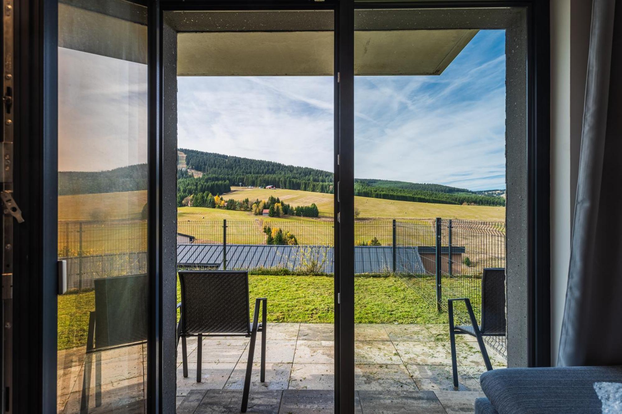 Apartmany Vista Klinovec Loučná pod Klínovcem Bagian luar foto
