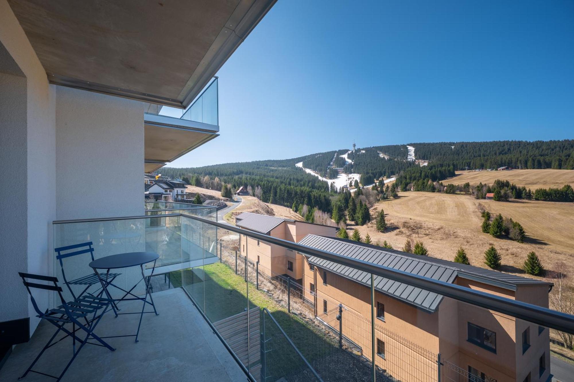 Apartmany Vista Klinovec Loučná pod Klínovcem Bagian luar foto